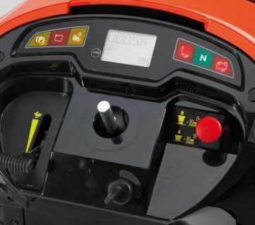 Dolmar TM-102.18H Benzinli Çim Biçme Traktörü