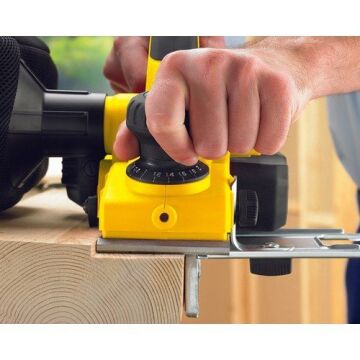 Stanley STPP7502 750 Watt Planya