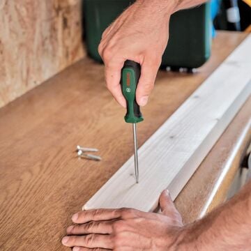 Bosch Universal El Aleti Seti 17 Parça