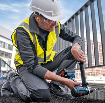 Bosch GSB 18V-150 C Aküsüz Darbeli Vidalama Makinesi