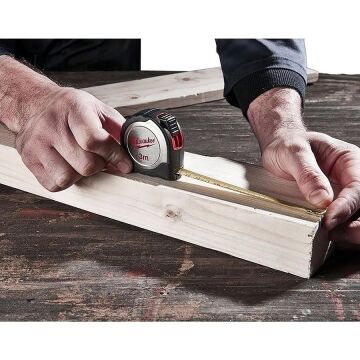 Milwaukee Şerit Metre Inox Gövde 3/16mm