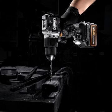 Dewalt DCK200MP2T McLaren 18V 5Ah. Kömürsüz Akülü Matkap Vidalama Seti