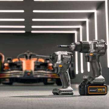 Dewalt DCK200MP2T McLaren 18V 5Ah. Kömürsüz Akülü Matkap Vidalama Seti