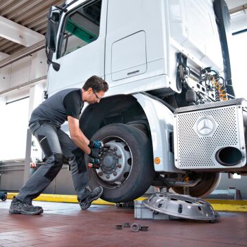 Bosch GDS 18V-1050 H Darbeli Somun Sıkma  2x5.0Ah