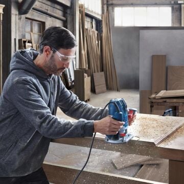 Bosch GOF 130 Freze
