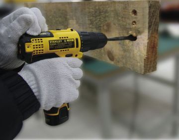 Stanley 10,8 V Li-Ion Kompakt Matkap Tornavida STCD1081B2